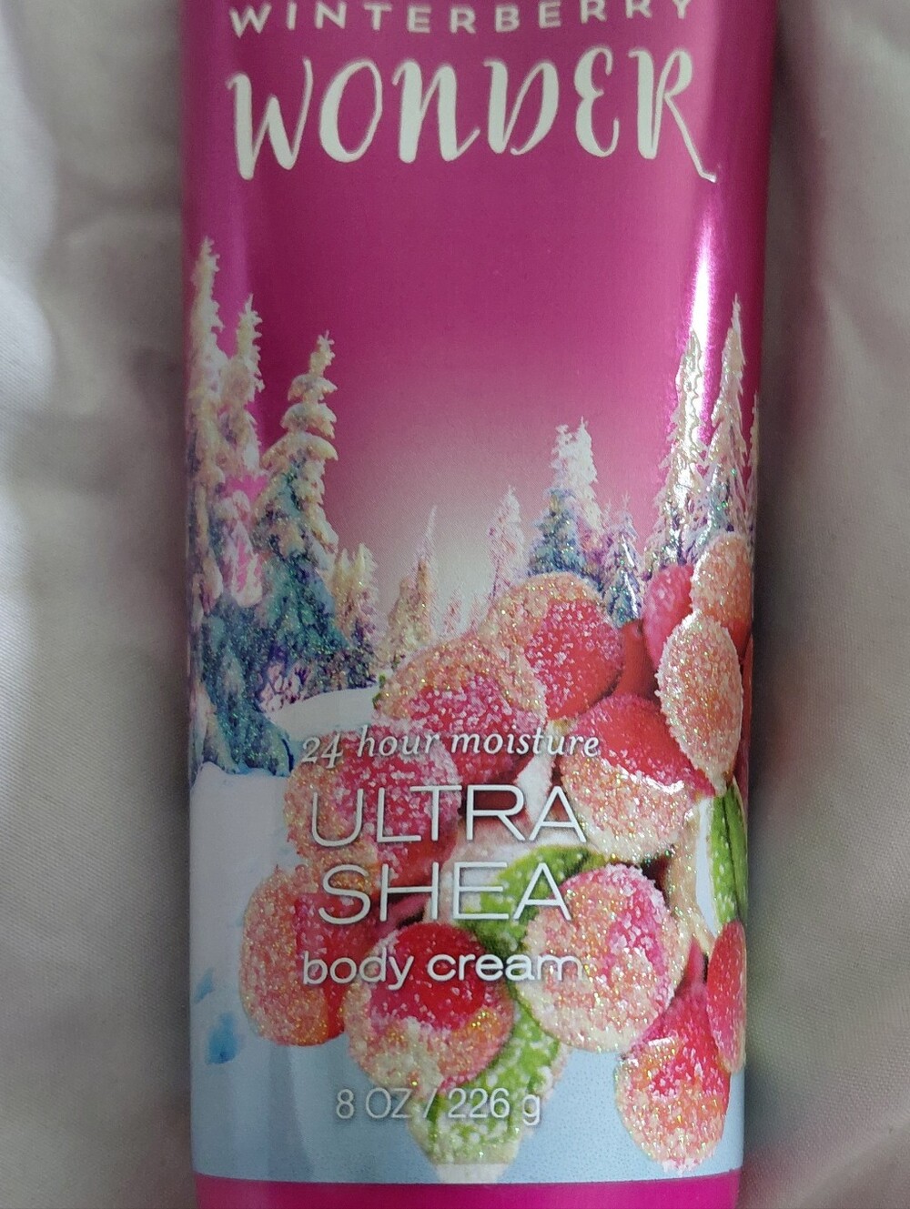 Bath & Body Works Winterberry Wonder Ultra Shea Body Cream - Pink, White